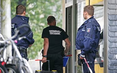 Germania, 5 bambini morti in una casa a Solingen: sospettata la madre
