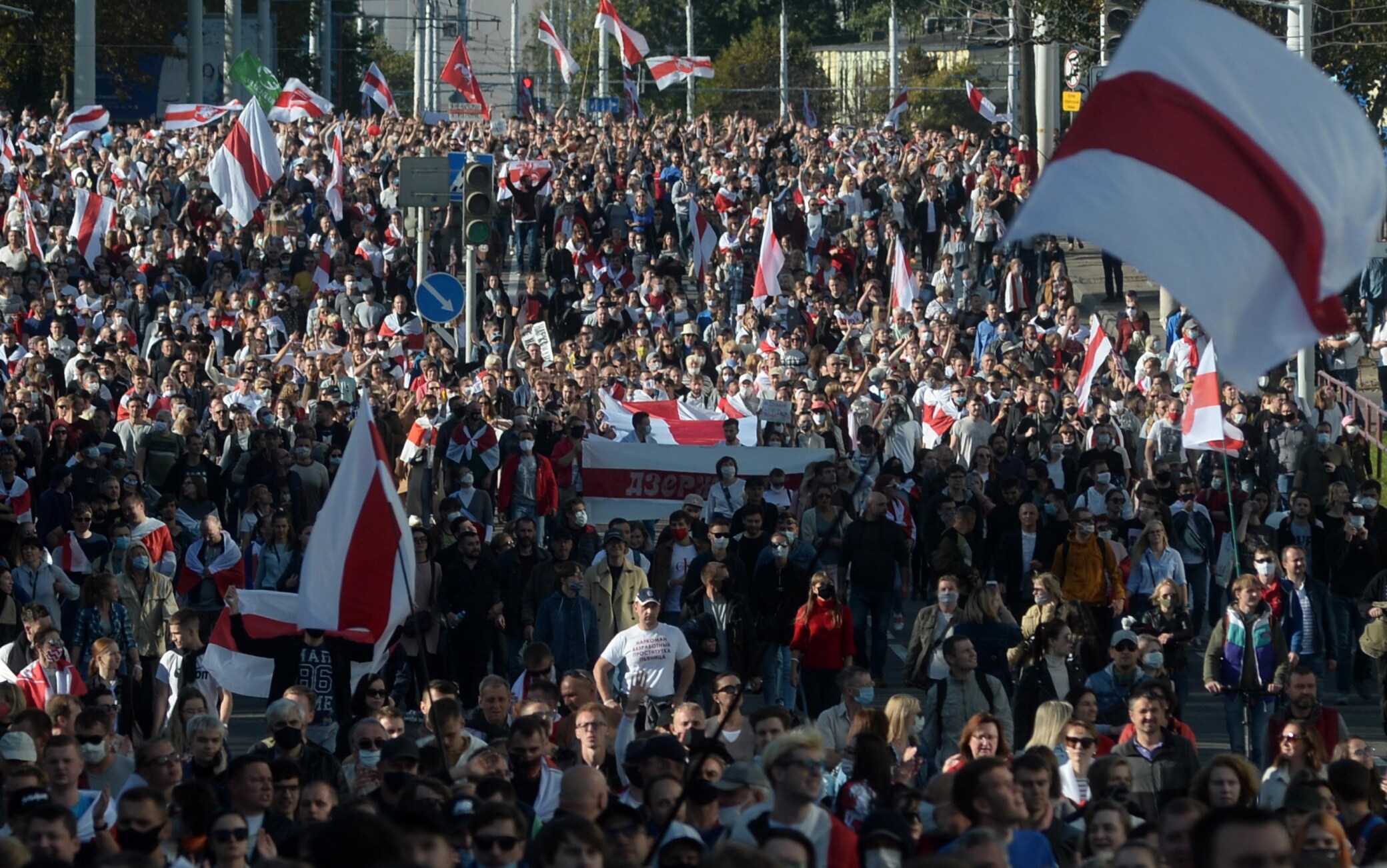 Un momento del corteo a Minsk minsk proteste