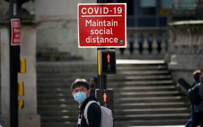Coronavirus, negli Usa oltre 220mila morti. Irlanda torna in lockdown