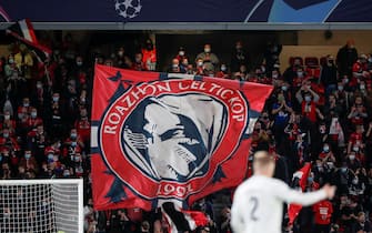 1281393801 RENNES, FRANCE - OCTOBER 20: Fans of Stade Rennais FC enjoy the atmosphere during the UEFA Champions League Group E stage match between Stade Rennais and FC Krasnodar at Roazhon Park on October 20, 2020 in Rennes, France. (Photo by Catherine Steenkeste/Getty Images)