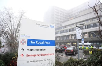 epa08869946 An exterior view of The Royal Free Hospital in London, Britain, 08 December 2020. Margaret Keenan, 90, became the first person in the UK to receive the Pfizer-BioNTech COVID-19 vaccine, and NHS hospitals across Britain will now start to roll out the Pfizer BioNTech COVID-19 vaccine, assisted by volunteers from the St John Ambulance and other organisations.  EPA/NEIL HALL