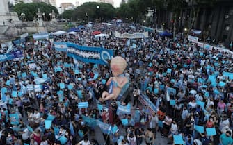Aerial view showing anti-abortion activists gathering outside the Argentine Congress as senators debate a landmark bill on whether to legalize abortion in Buenos Aires, on December 29, 2020. - Argentina's Senate on Tuesday began debating a landmark bill on whether to legalize abortion in a country where the Catholic Church has long held sway, with the vote expected to be razor-thin. (Photo by Emiliano Lasalvia / AFP) (Photo by EMILIANO LASALVIA/AFP via Getty Images)