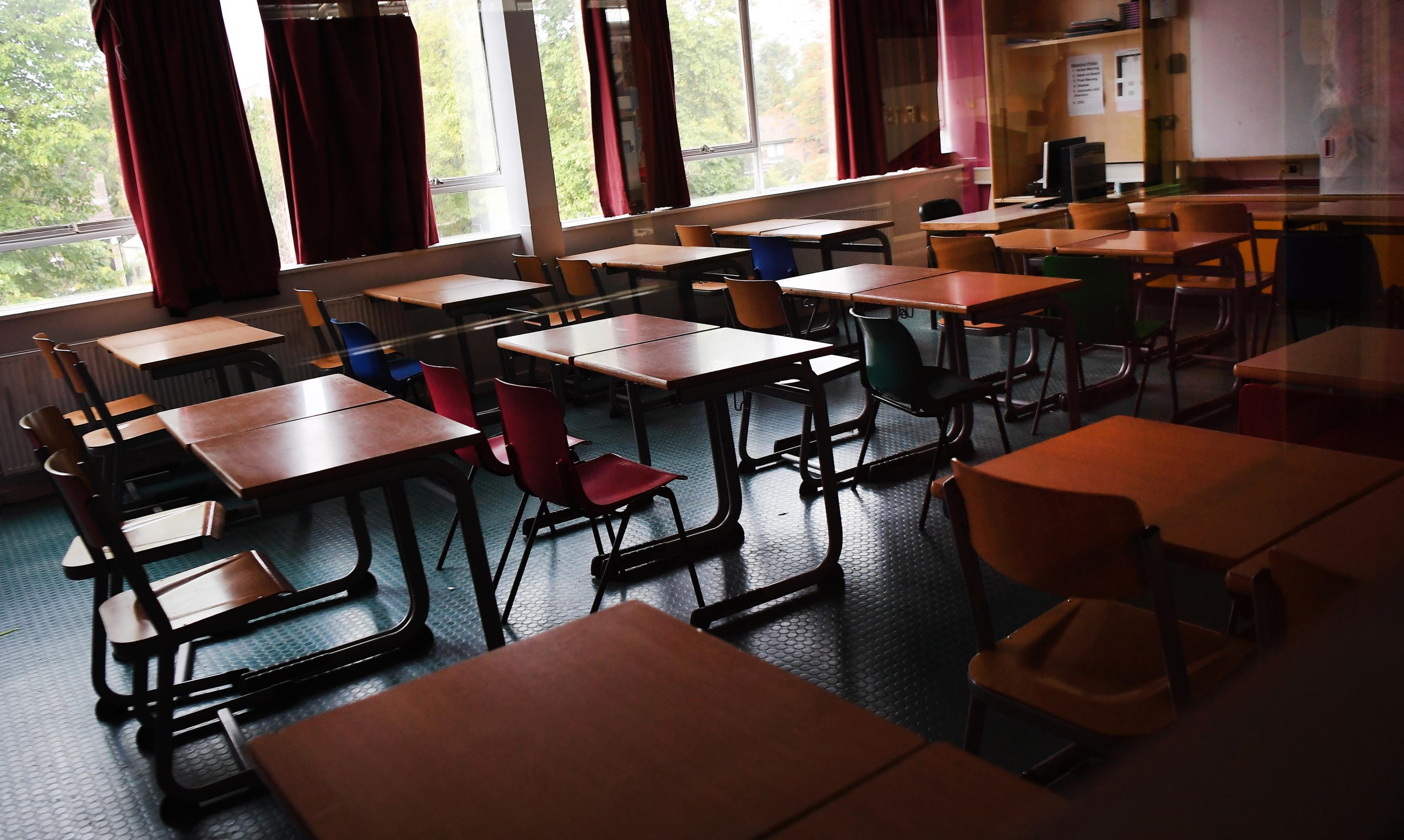 Un'aula di una scuola nel Sud di Londra, foto d'archivio
