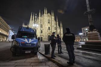 A view of deserted downtown and Police checks in Milan, Italy, as the country marks the New Year in 'red zone' lockdown with a curfew from 10 pm to 7 am and New Year's Eve parties banned, 01 January 2021. From 10:00 pm to 07:00 am curfew is implemented in Italy to avoid a third wave of Covid-19 infections.
ANSA/ MATTEO CORNER