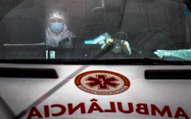 Covid, record di vittime in Brasile. In Germania prolungato lockdown