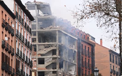 Spagna, forte esplosione a Madrid: semidistrutto edificio in centro