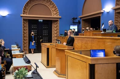 Chi è Kaja Kallas, la prima donna a diventare premier in Estonia