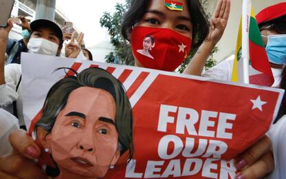 Birmania, Aung San Suu Kyi al processo in collegamento video