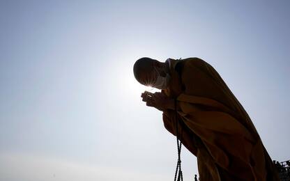 Thailandia, monaci positivi a test antidroga: chiuso tempio buddista