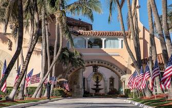 A Mar-a-Lago è scoppiata un'epidemia di coronavirus: chiuse alcune aree e dipendenti in quarantena