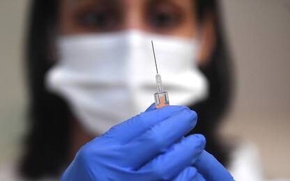 Vaccino Covid, Uk accelera: in settimana a chi ha meno di 50 anni