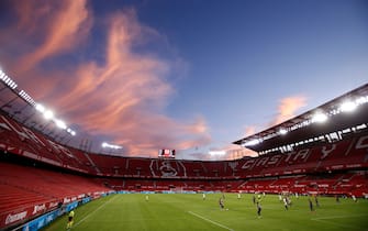 SEVILLE, SPAIN - OCTOBER 01: A general view inside the stadium during the La Liga Santander match between Sevilla FC and Levante UD at Estadio Ramon Sanchez Pizjuan on October 01, 2020 in Seville, Spain. Football Stadiums around Europe remain empty due to the Coronavirus Pandemic as Government social distancing laws prohibit fans inside venues resulting in fixtures being played behind closed doors. (Photo by Fran Santiago/Getty Images)