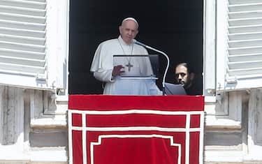 Pope Francis leads his Sunday Regina Coeli prayer from the window of his office overlooking Saint Peter's Square, Vatican City, 25 April 2021. ANSA/FABIO FRUSTACI