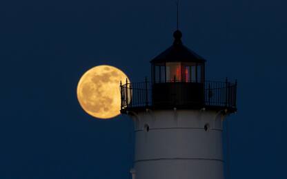 Arriva la superluna di maggio 2021: quando e come vederla