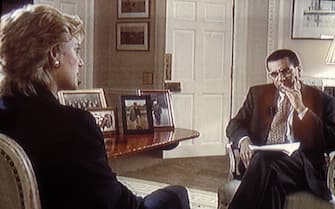 Princess Diana, Martin Bashir BGUK_2020202 - London, UNITED KINGDOM - BBC says Martin Bashir is 'seriously unwell' with coronavirus in London.
Pictured: Princess Diana, Martin Bashir
BACKGRID UK 22 OCTOBER 2020
BYLINE MUST READ: Capital Pictures / BACKGRID
UK: +44 208 344 2007 / uksales@backgrid.com
USA: +1 310 798 9111 / usasales@backgrid.com
*UK Clients - Pictures Containing Children
Please Pixelate Face Prior To Publication*