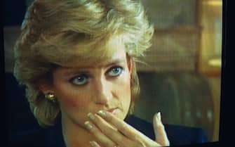 Images tv de Lady Diana sur la B.B.C, lors de l'émission Panorama où elle se livre à une interview-confession. (Photo by Mathieu Polak/Sygma/ Sygma via Getty Images)V