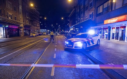Amsterdam, accoltellate 5 persone: un morto e 4 feriti. Un arresto