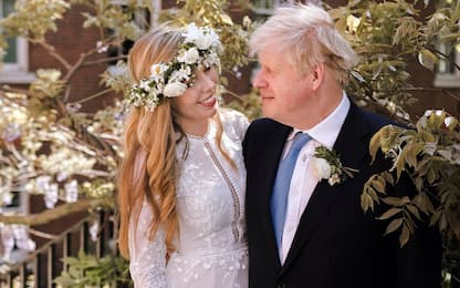Downing Street diffonde una foto del matrimonio di Boris Johnson