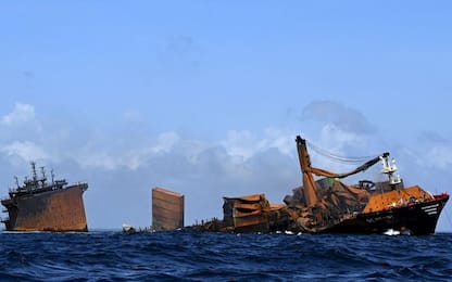 Sri Lanka, affonda nave cargo: si teme disastro ambientale