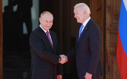 Vertice Biden-Putin: toni distesi ma problemi ancora aperti