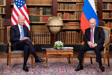 Usa Weekly News, il primo incontro "costruttivo" tra Biden e Putin