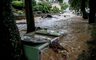 GERMANY STORM RAIN WEATHER epa09343749 Heavy rain floods numerous streets and basements of residential houses in Hagen, Germany, 14 July 2021. Large parts of North Rhine-Westphalia were hit by heavy, continuous rain in the night to 14 July. According to the German Weather Service (DWD), the rain is not expected to let up until 15 July. The Rhine level has risen significantly in recent days. EPA/FRIEDEMANN VOGEL