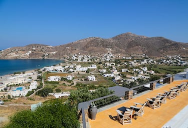 IOS, GREECE - JUNE 29: View of  Port of Ios from Chora on June 29, 2015 in Ios, Greece. The Port of Ios located at Ormos harbor in the northwest.Ios attracts a large number of young tourists.(Photo by Athanasios Gioumpasis/Getty Images)