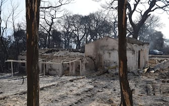 I danni provacati dagli incendi in Grecia