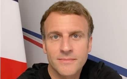 Francia, Macron su Instagram per rispondere a 'fake news' sui vaccini