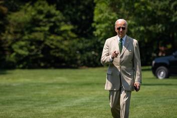 Usa Weekly News, dai 60 anni di Obama all'omaggio (in tinta) di Biden