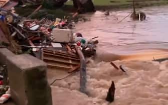 Case distrutte dall'alluvione in Tennessee