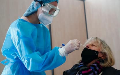 Covid, negli Usa salgono i decessi. Cuba, vaccini ai bambini