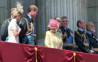 (From the left) The Countess of Wessex, Earl of Wessex, Duke of Cambridge, Queen Elizabeth II, Duke of Edinburgh, Duke of York, Duke of Kent and Prince Michael of Kent prepare to view a RAF fly-past to mark the 75th anniversary of the Battle of Britain, from the balcony of Buckingham Palace in London.