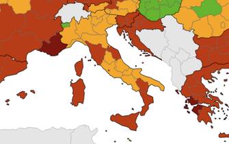 L'Italia con zone gialle e rosse nella mappa ecdc