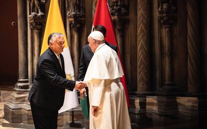 Papa Francesco in Ungheria: "Minacce antisemite, miccia che va spenta"
