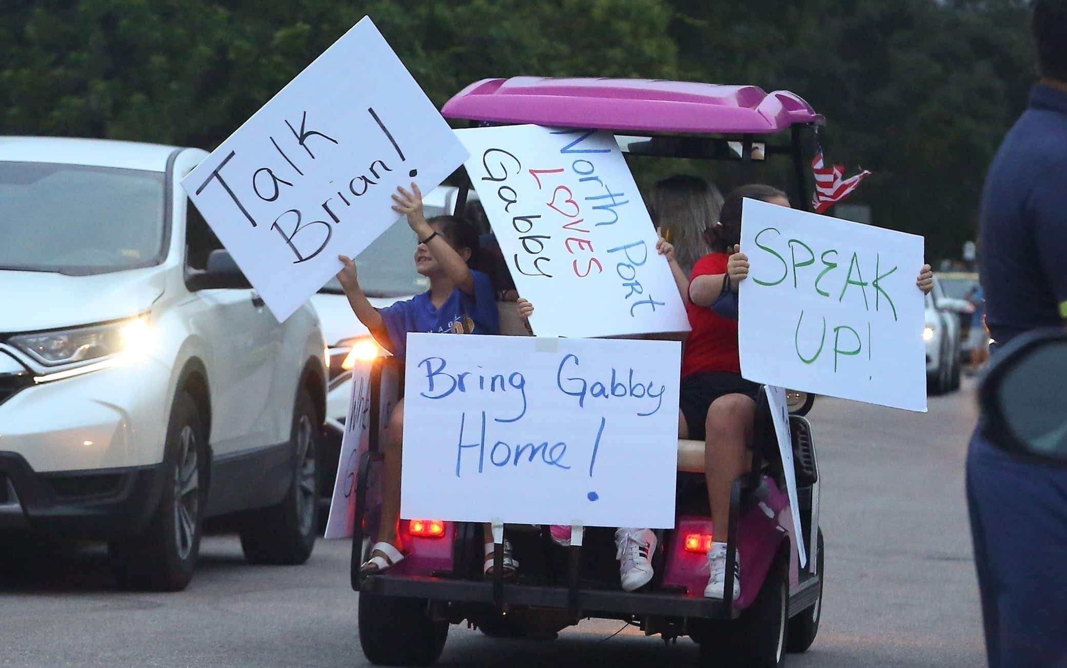 North Port, FL  - Resident of North Port, Florida come together to protest the recent disappearance of North Port resident, Gabby Petito. Protesters lined up outside of Brian Launderie's home with signs in support of Gabby Petito.

Pictured: Gabby Petito, Brian Laundrie 

BACKGRID USA 17 SEPTEMBER 2021 

BYLINE MUST READ: Maciel / BACKGRID

USA: +1 310 798 9111 / usasales@backgrid.com

UK: +44 208 344 2007 / uksales@backgrid.com

*UK Clients - Pictures Containing Children
Please Pixelate Face Prior To Publication*