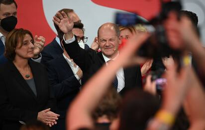 Elezioni Germania, risultati provvisori: Spd vince col 25,7%