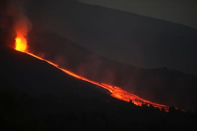 Canarie, l'eruzione del Cumbre Vieja nell'isola di La Palma