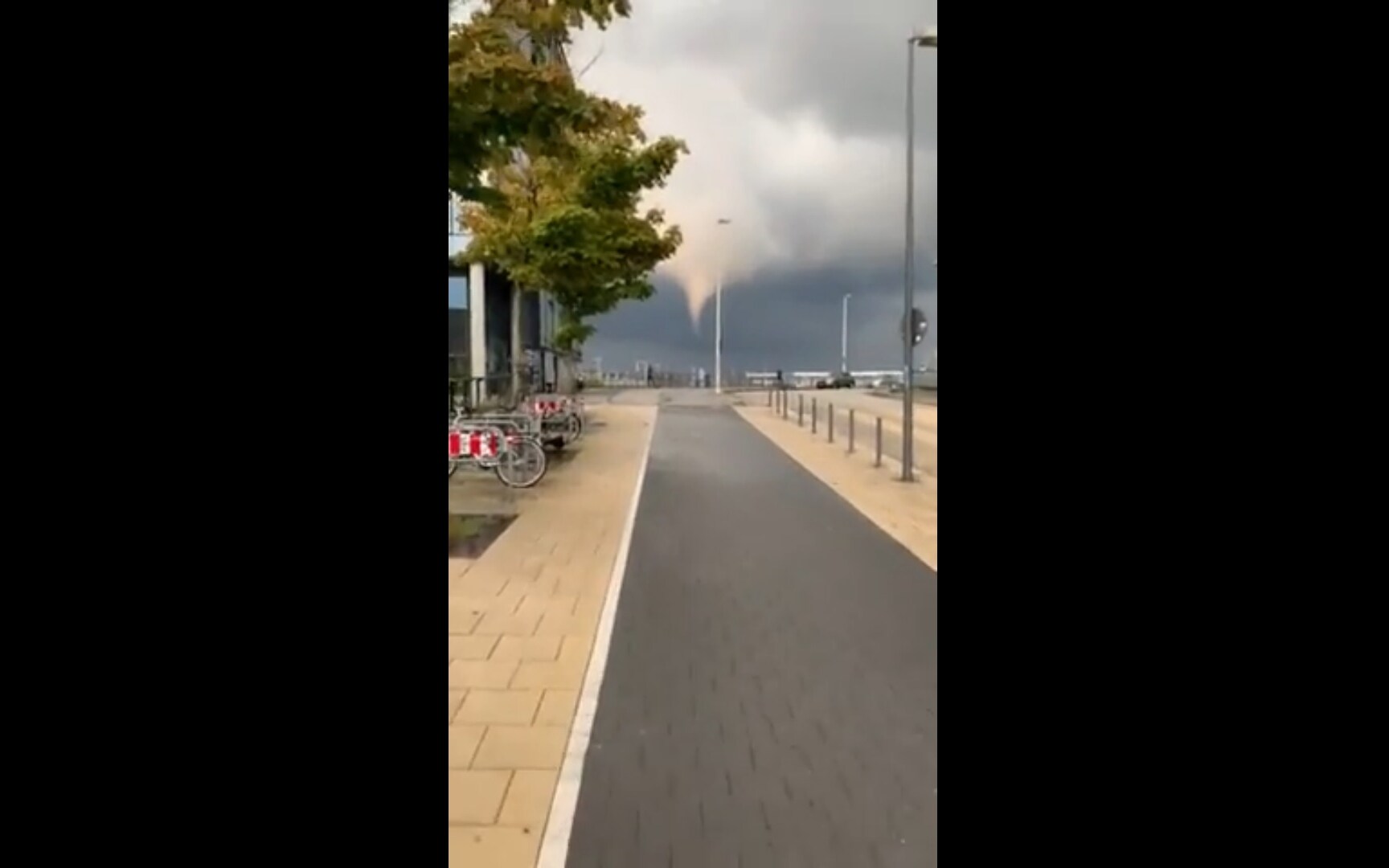 Tornado trifft Deutschland: 7 Verletzte in Kiel City.  VIDEO