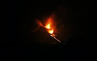 LA PALMA, SPAIN - OCTOBER 02: Cumbre Vieja volcano continues to spew lava, on the Canary island of La Palma in El Paso on October 02, 2021. (Photo by Senhan Bolelli/Anadolu Agency via Getty Images)