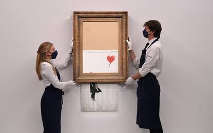 Banksy da record, battuta all'asta per 22 mln l'opera semidistrutta