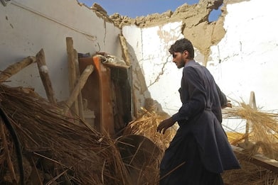 Pakistan, terremoto di magnitudo 6 in Belucistan. Morti e feriti