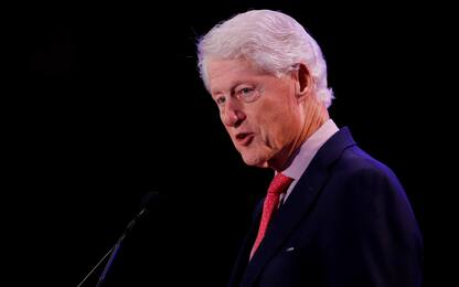 Bill Clinton ricoverato in ospedale in California per “una infezione”