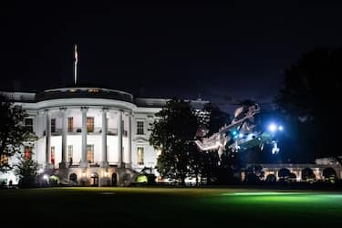 Night white house