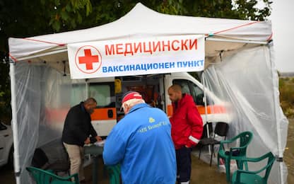 Covid, la Bulgaria sull'orlo di una crisi sanitaria: ospedali pieni