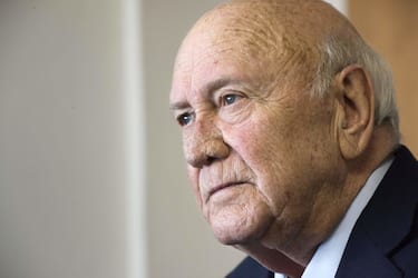 Frederik Willem de Klerk (F.W. de Klerk), the former president who shared the Nobel Peace Prize with Mandela in 1993, answers questions about his memories of Nelson Mandela, on July 11, 2017, in his office in Cape Town. - De Klerk was the South African president who ordered Mandela's release from prison. (Photo by RODGER BOSCH / AFP)        (Photo credit should read RODGER BOSCH/AFP via Getty Images)
