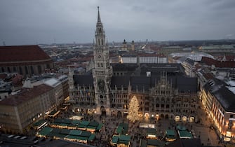 A general view of the Christmas market at the Marienplatz square in Munich, Germany, 03 December 2017. The Munich Christkindlmarkt (Christ Child market) is open until 24 December 2017. ANSA/CHRISTIAN BRUNA