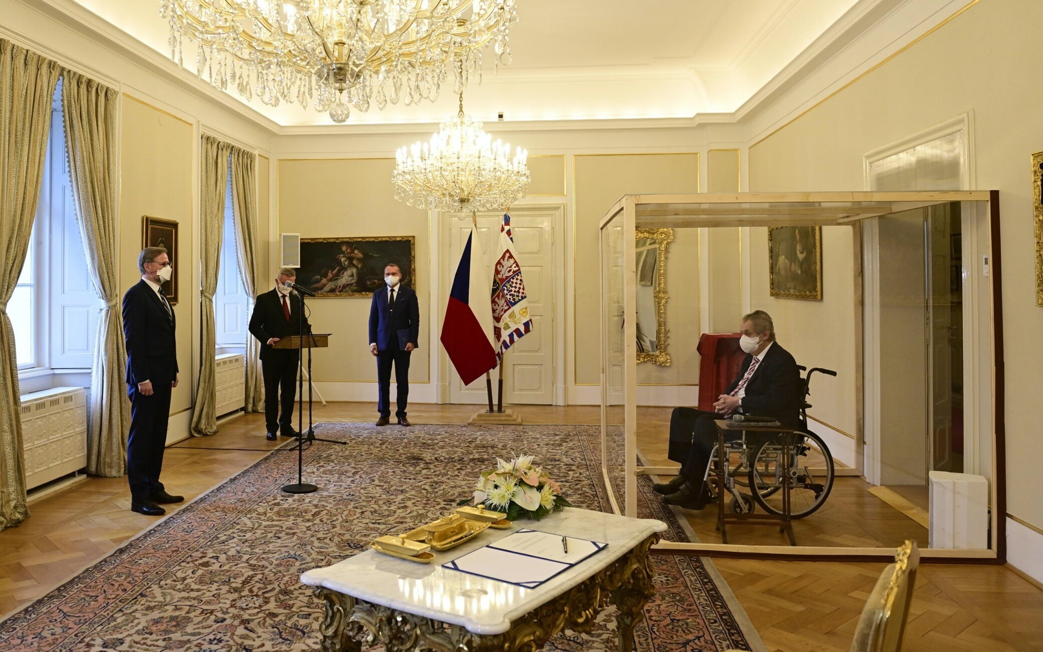 La nomina a premier di Petr Fiala Petr Fiala e Milos Zeman