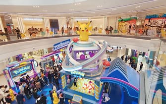 SHANGHAI, CHINA - NOVEMBER 28, 2021 - Visitors view the world's tallest 10-meter-tall Pikachu glass and steel sculpture in Shanghai, China, On November 28, 2021. (Photo by Xing Yun / Costfoto/Sipa USA)