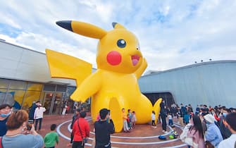 SHANGHAI, CHINA - NOVEMBER 28, 2021 - Visitors view the world's tallest 10-meter-tall Pikachu glass and steel sculpture in Shanghai, China, On November 28, 2021. (Photo by Xing Yun / Costfoto/Sipa USA)